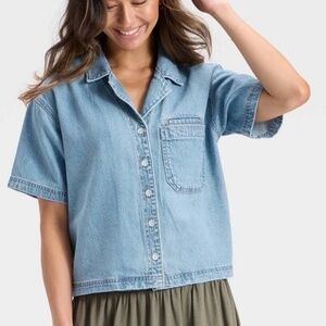 Universal Thread short sleeve denim Button Down Shirt